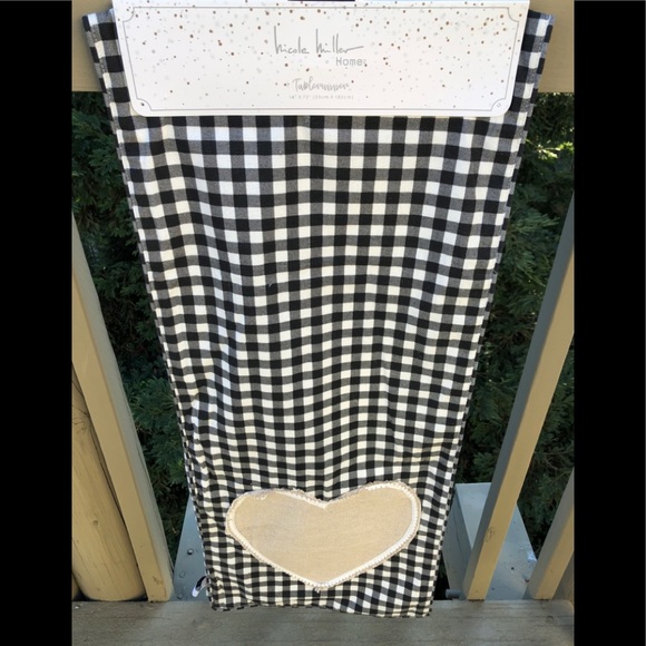 Nicole Miller Other - Farmhouse Buffalo Check Table Runner